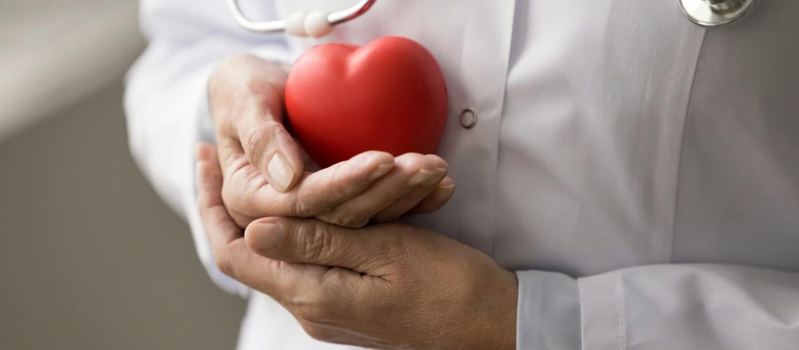 Santé cardiaque : conseils de médecins pour protéger votre coeur selon votre âge